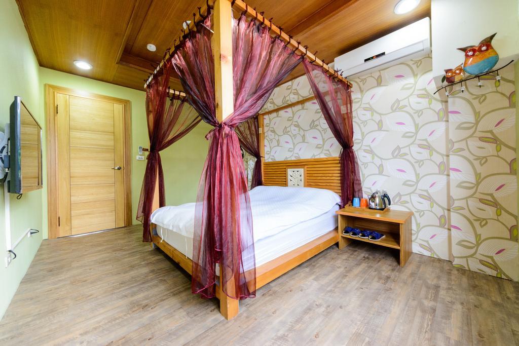 Bed and Breakfast Owl Castle Хуалянь Номер фото